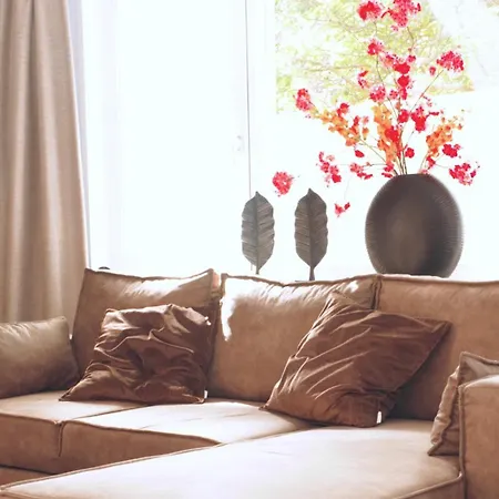 Luxe Woning Bubbles! Met Airco En Parkeren Op Eigen Grond