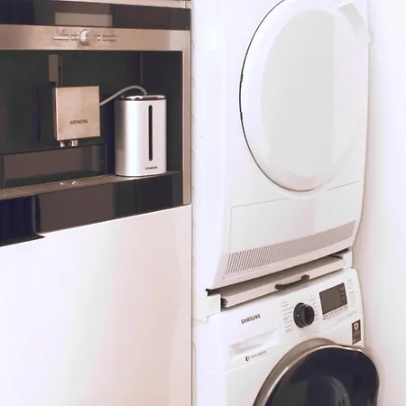 Luxe Woning Bubbles! Met Airco En Parkeren Op Eigen Grond Apartamento